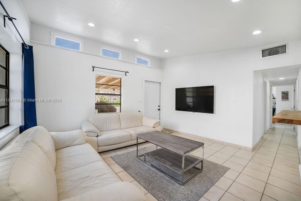 8320 SW 43rd Ter
