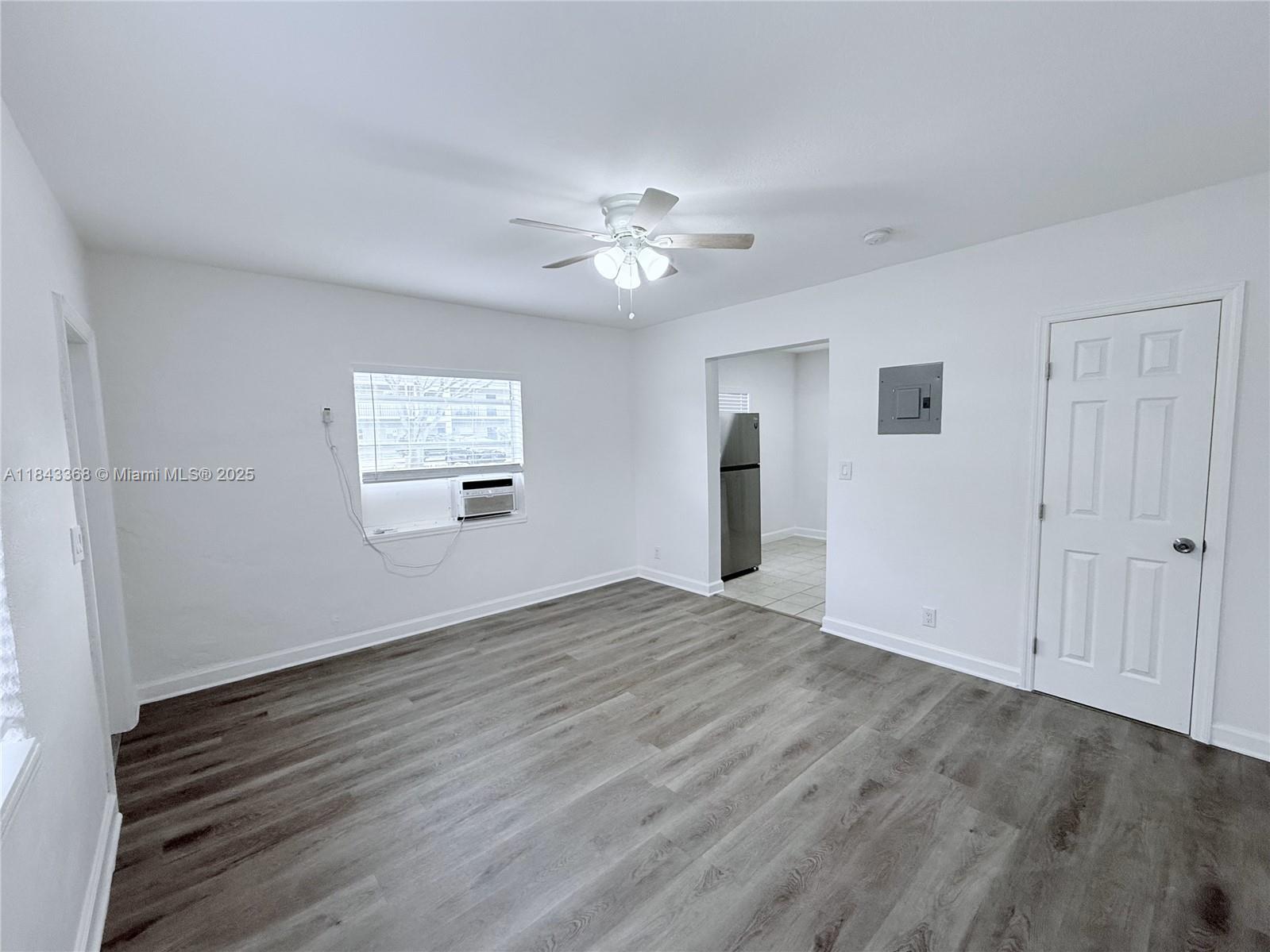 1625 S Federal Hwy #4
