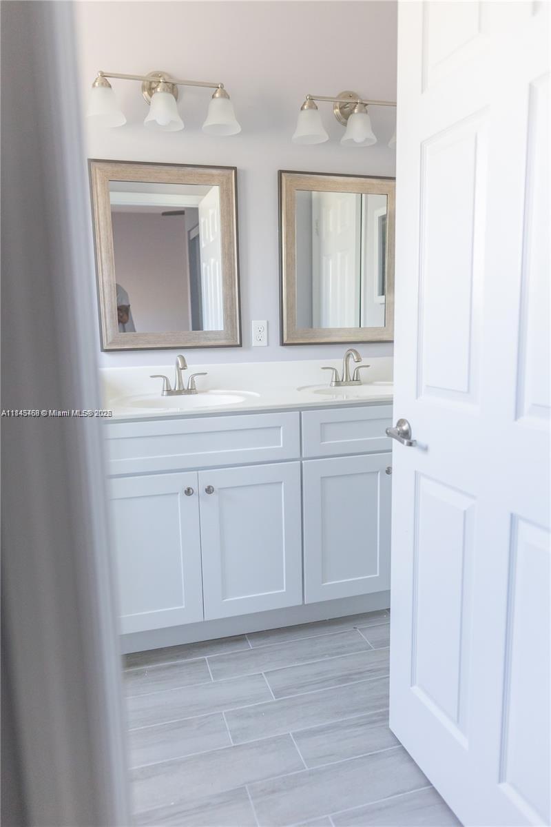 3235 NW 31st Ter #3235 Oakland Park, FL 33309