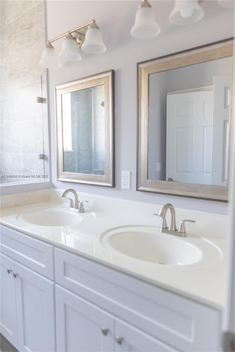 3235 NW 31st Ter #3235 Oakland Park, FL 33309