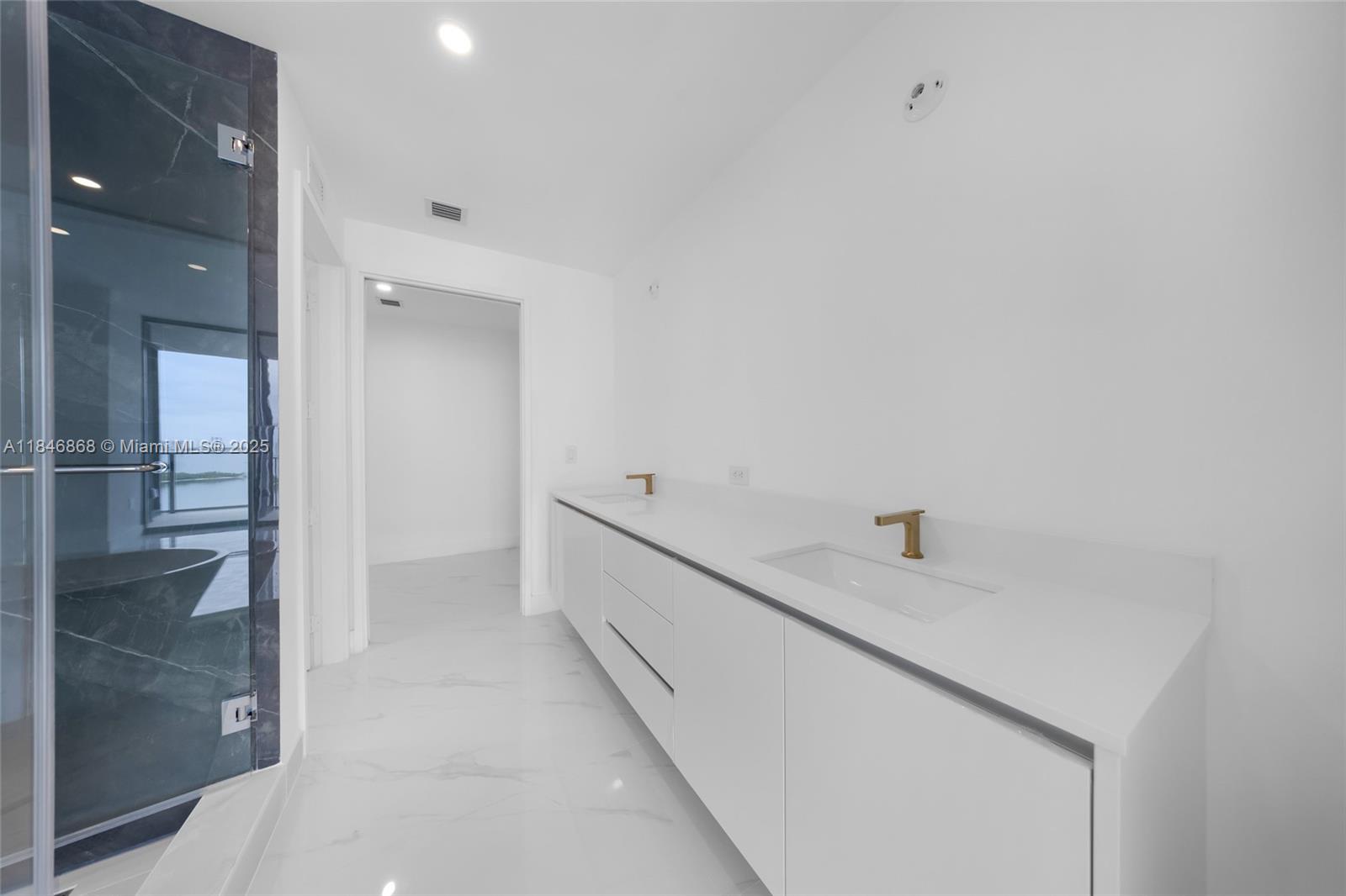 image Aria Reserve Miami South37