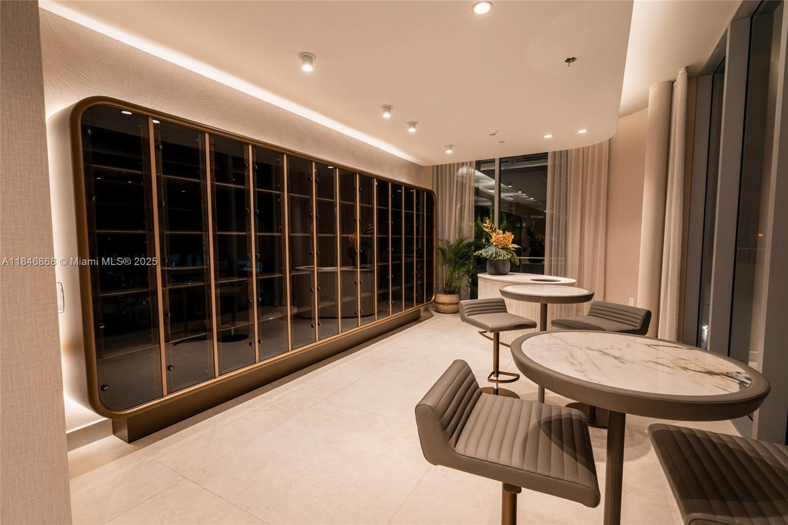 image Aria Reserve Miami South75