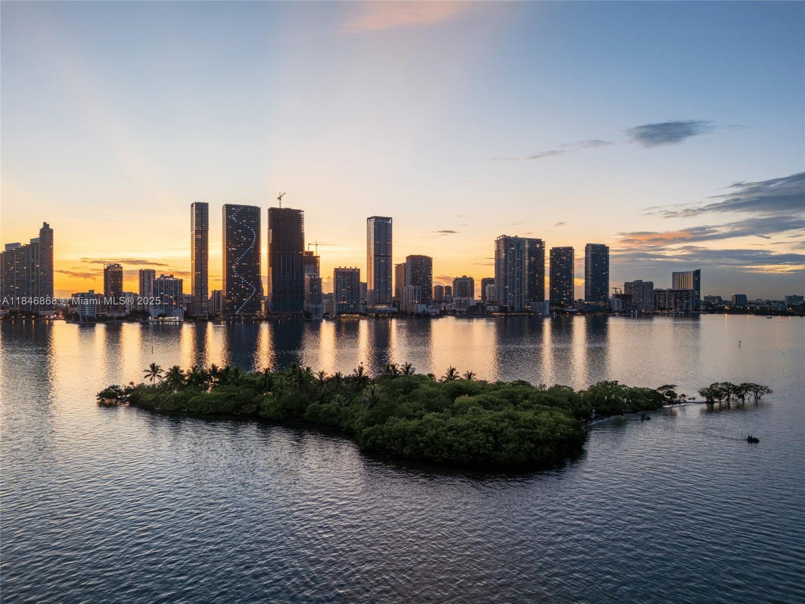 image Aria Reserve Miami South95
