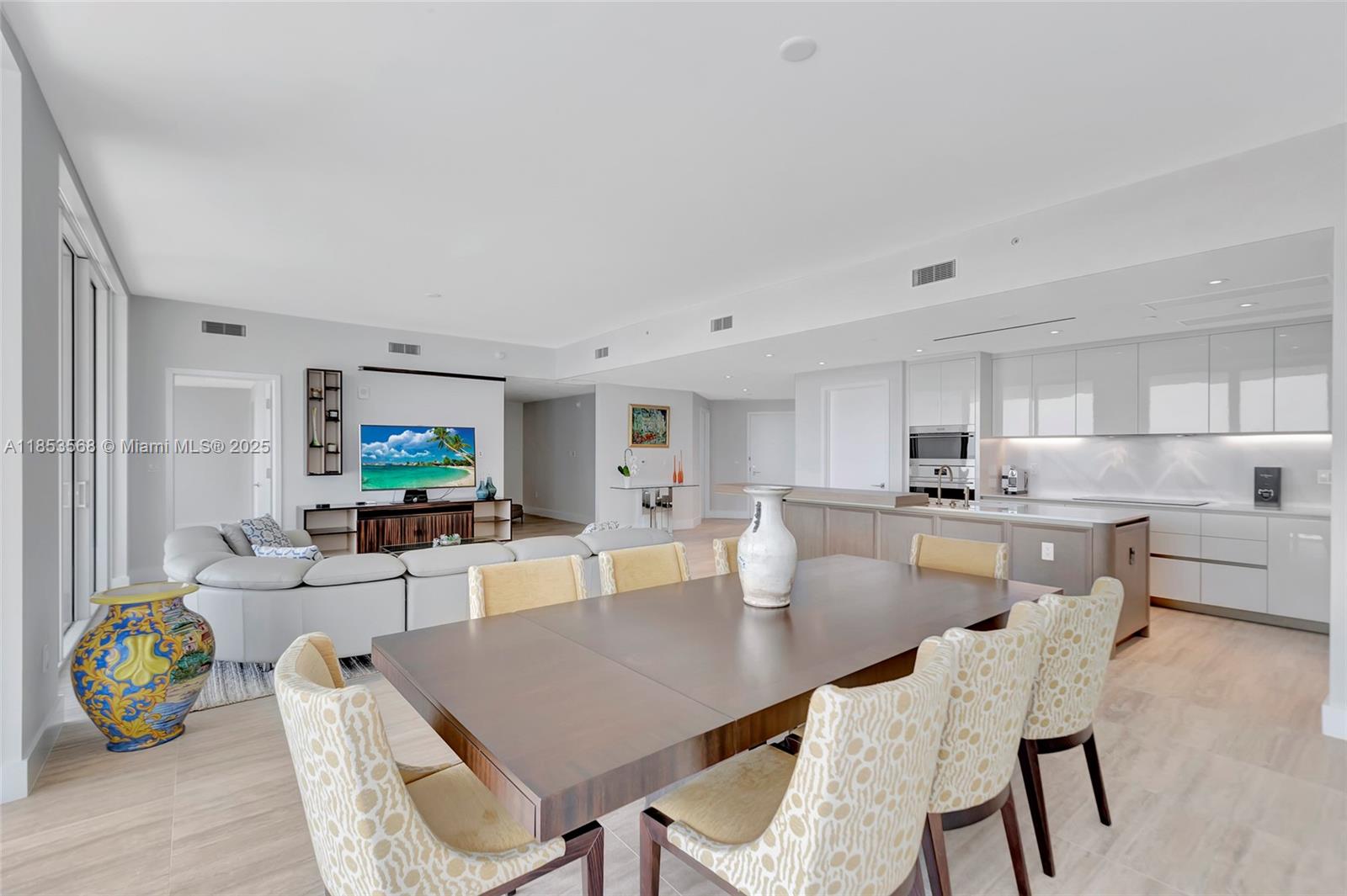 525 N Fort Lauderdale Bch Blvd #802 Fort Lauderdale, FL 33304