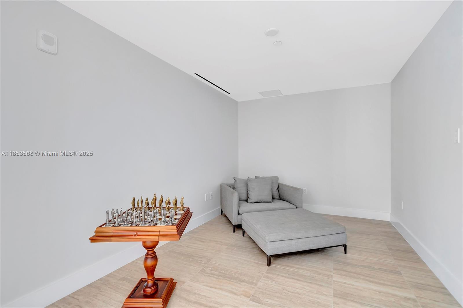 525 N Fort Lauderdale Bch Blvd #802 Fort Lauderdale, FL 33304