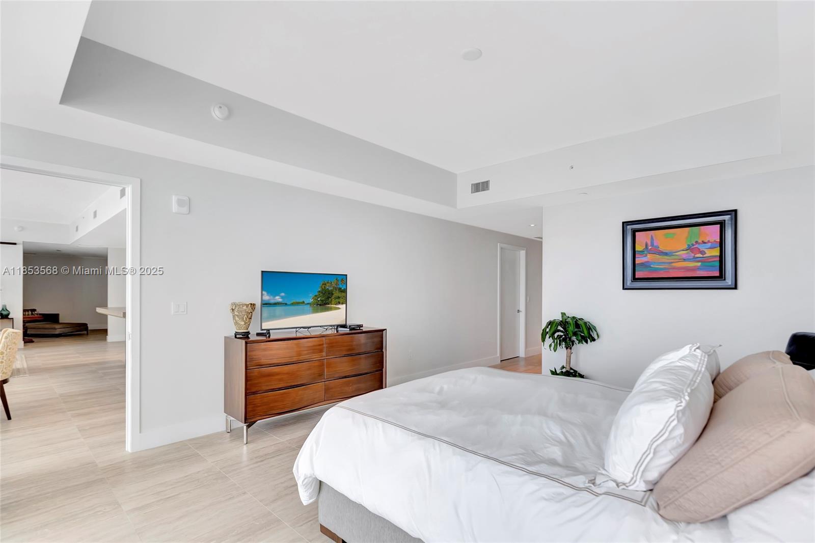 525 N Fort Lauderdale Bch Blvd #802 Fort Lauderdale, FL 33304