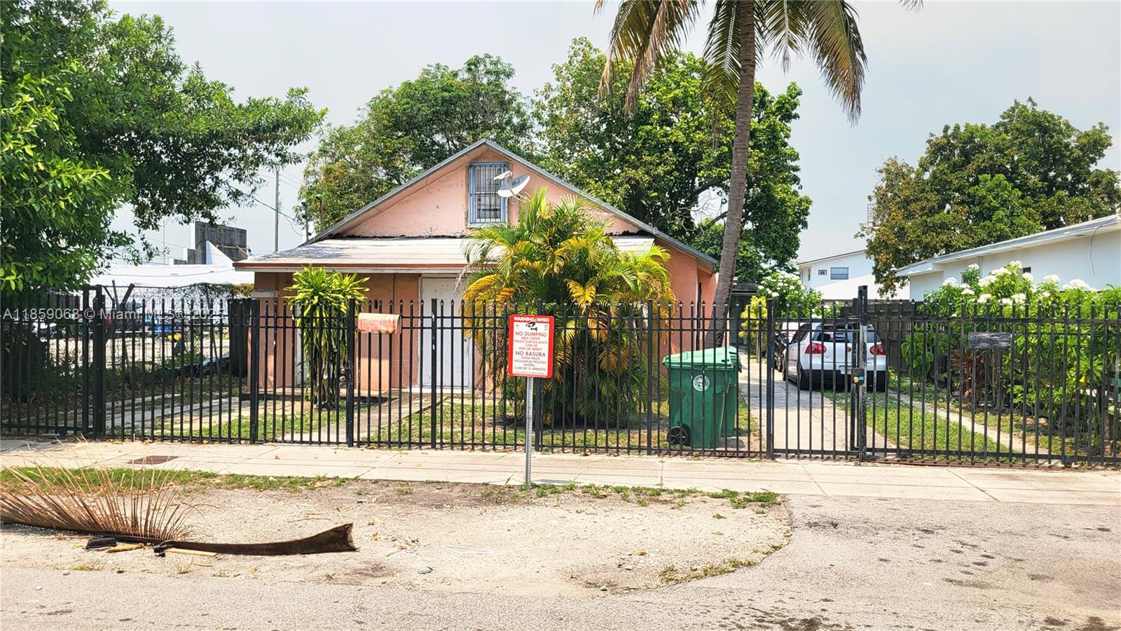 683 NW 30th St