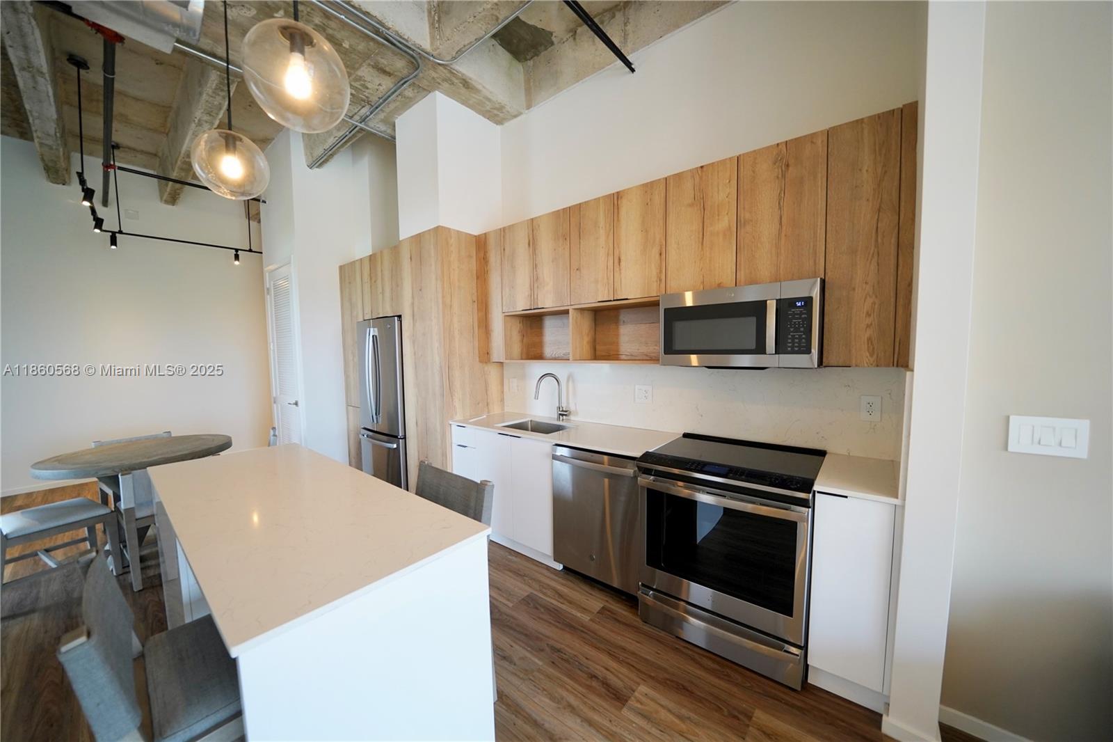 7920 NE 2nd Ave #413