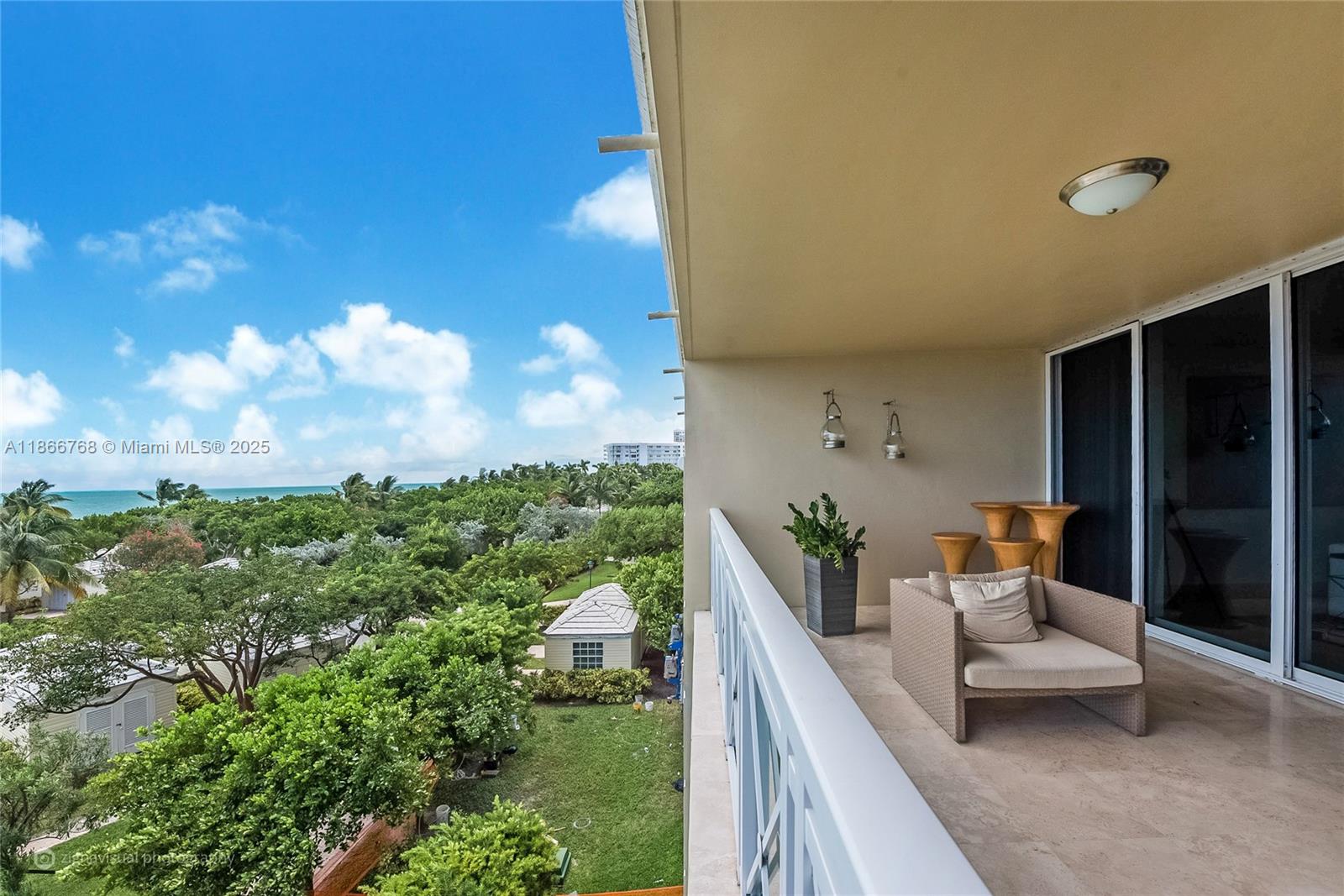 430 Grand Bay Dr #302 Key Biscayne, FL 33149