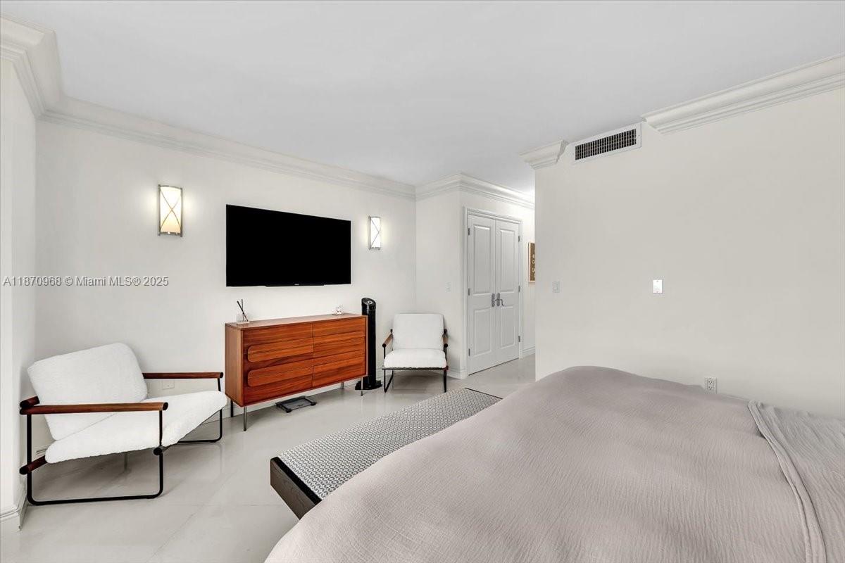 image Balmoral Condo53