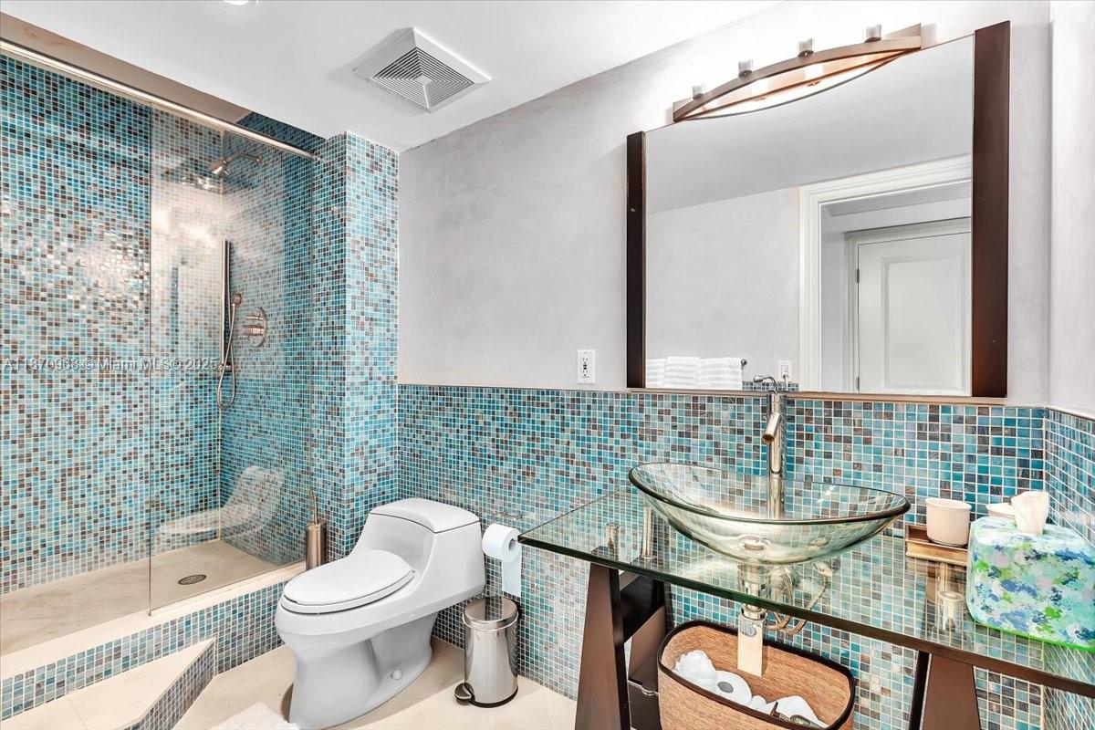 image Balmoral Condo55