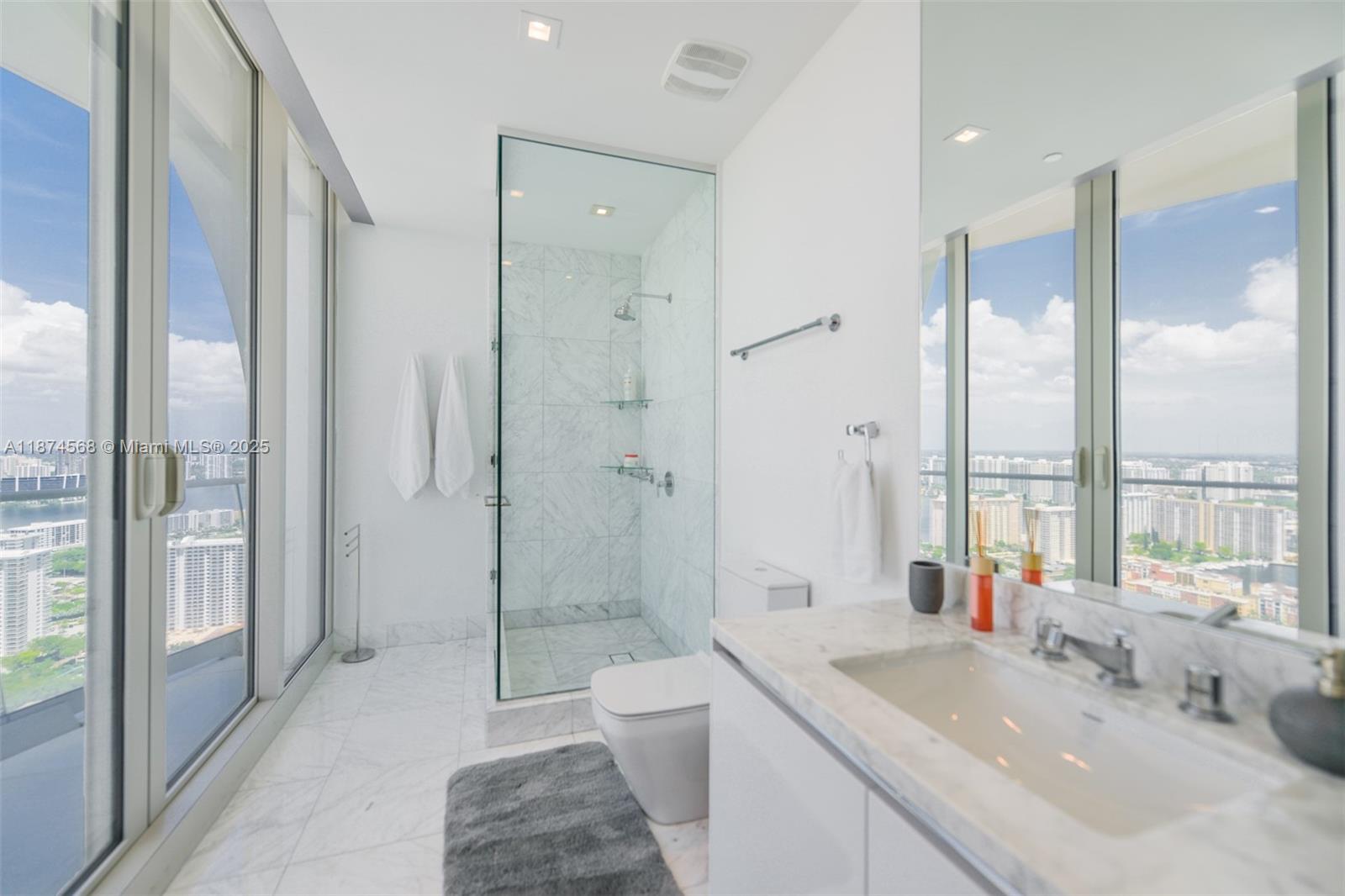 image Jade Signature40