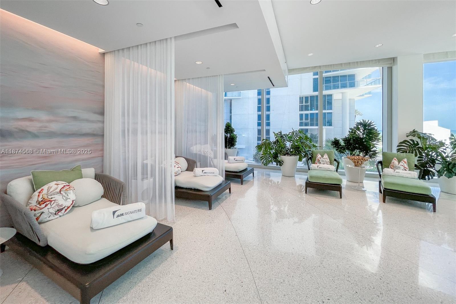 image Jade Signature80