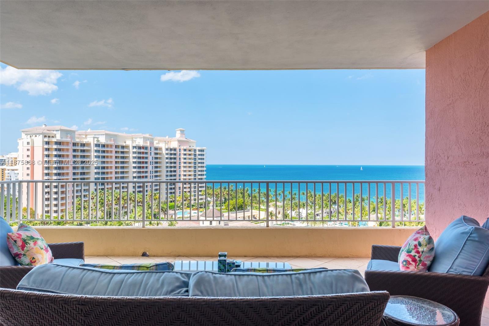 image Ocean Club1
