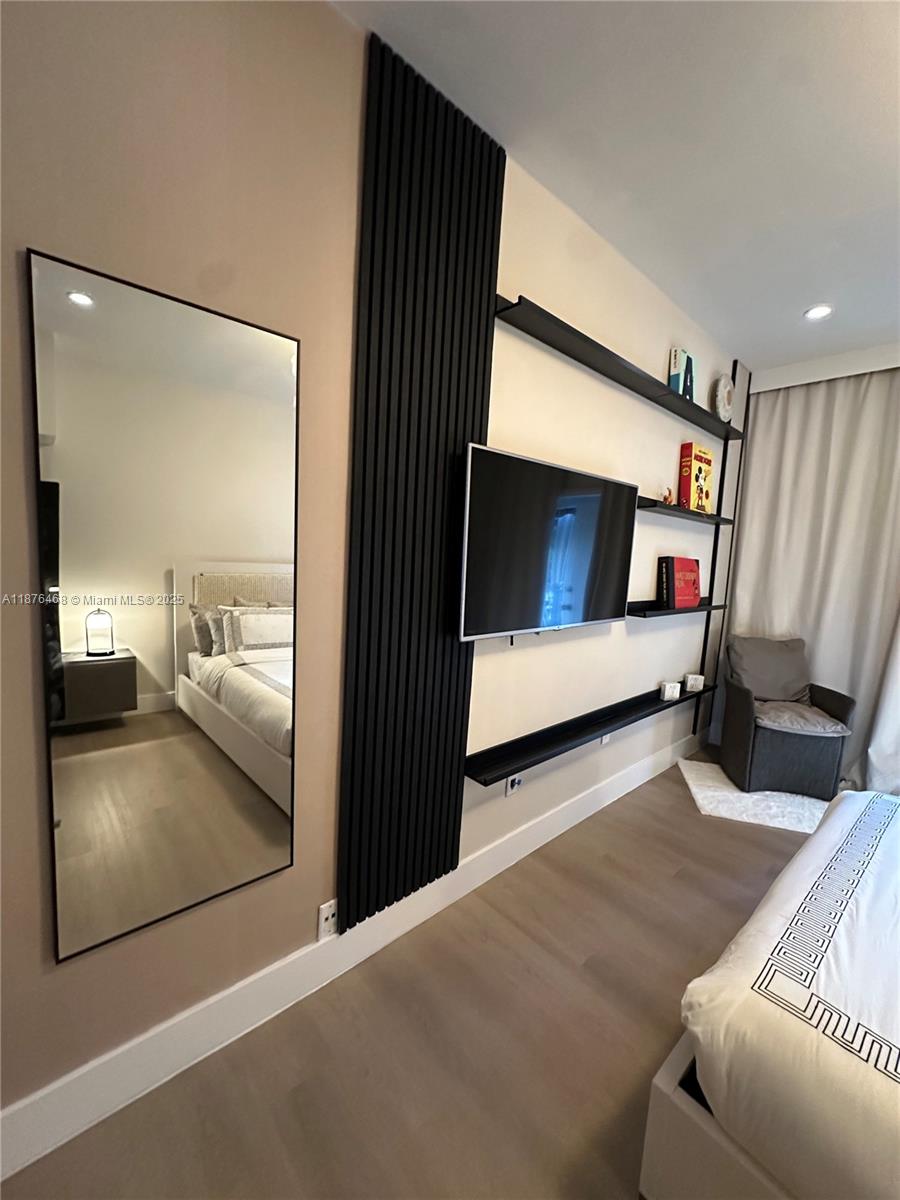 7700 Coquina Dr North Bay Village, FL 33141