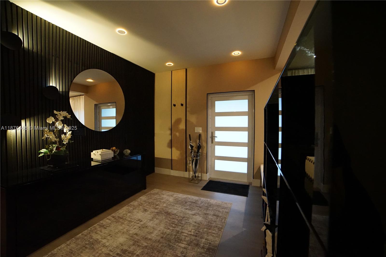 7700 Coquina Dr North Bay Village, FL 33141