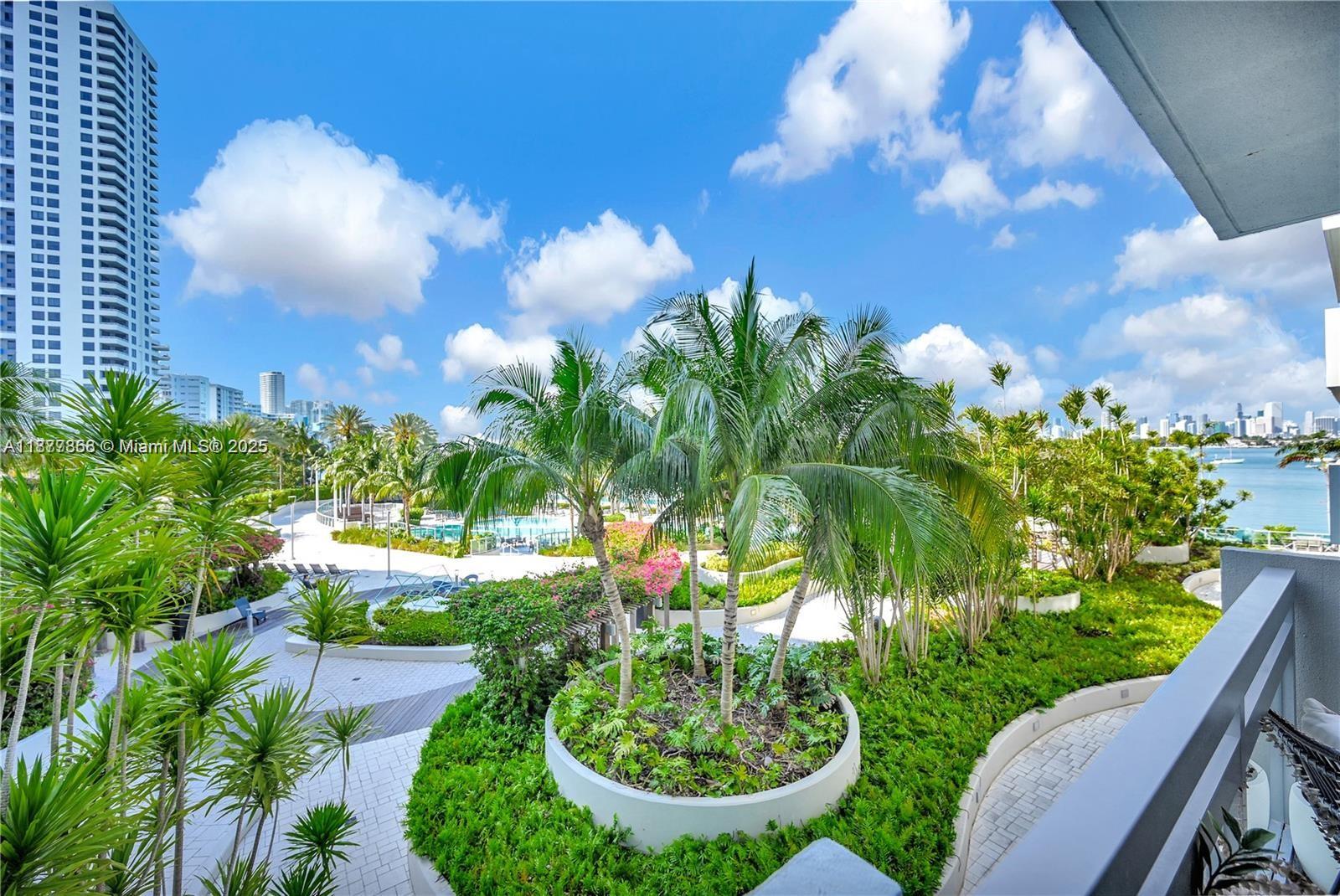 image Flamingo South Beach39