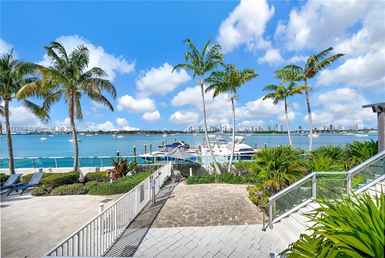 image Flamingo South Beach42