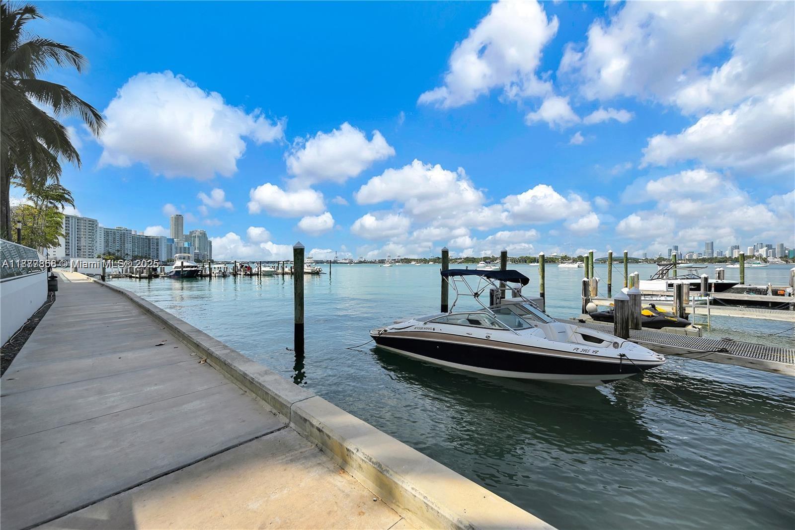 image Flamingo South Beach48