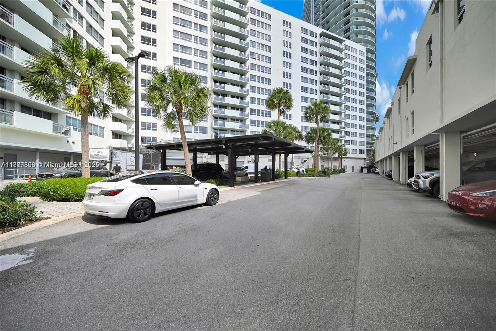 image Flamingo South Beach51