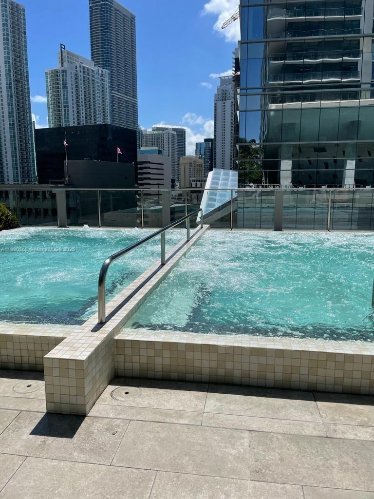 image The Reach At Brickell36