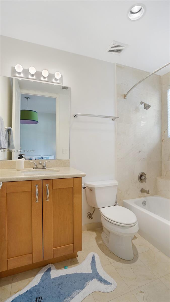 642 Valencia Ave #207 Coral Gables, FL 33134