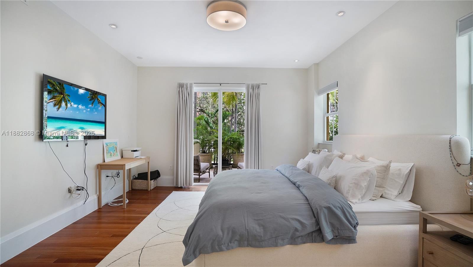 642 Valencia Ave #207 Coral Gables, FL 33134