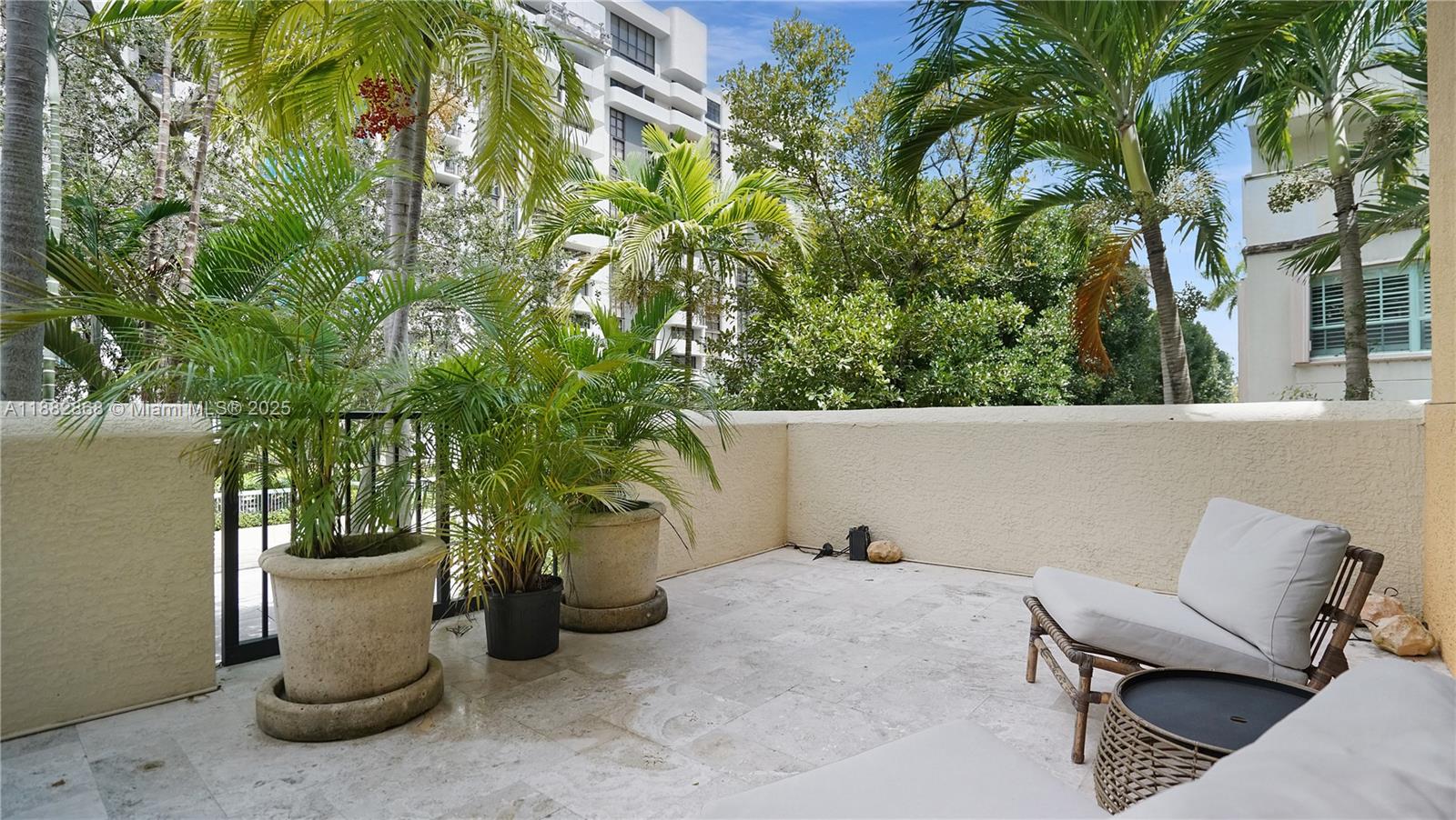 642 Valencia Ave #207 Coral Gables, FL 33134