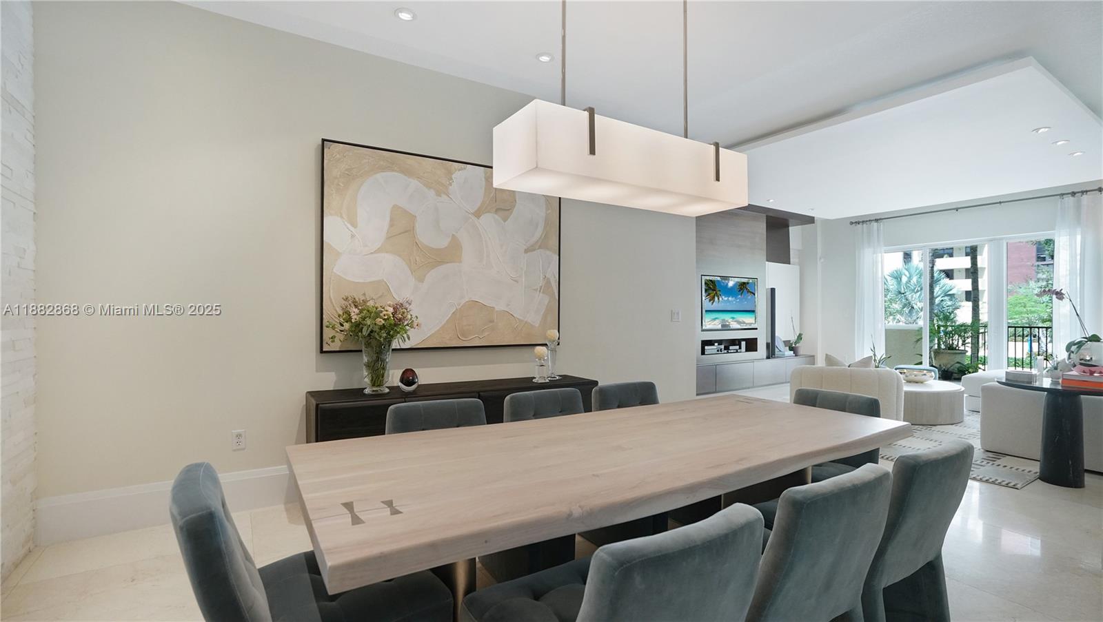 642 Valencia Ave #207 Coral Gables, FL 33134