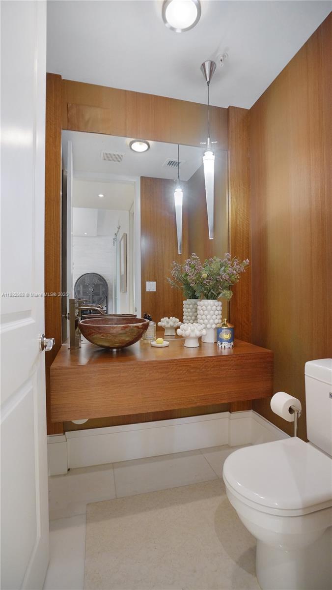 642 Valencia Ave #207 Coral Gables, FL 33134