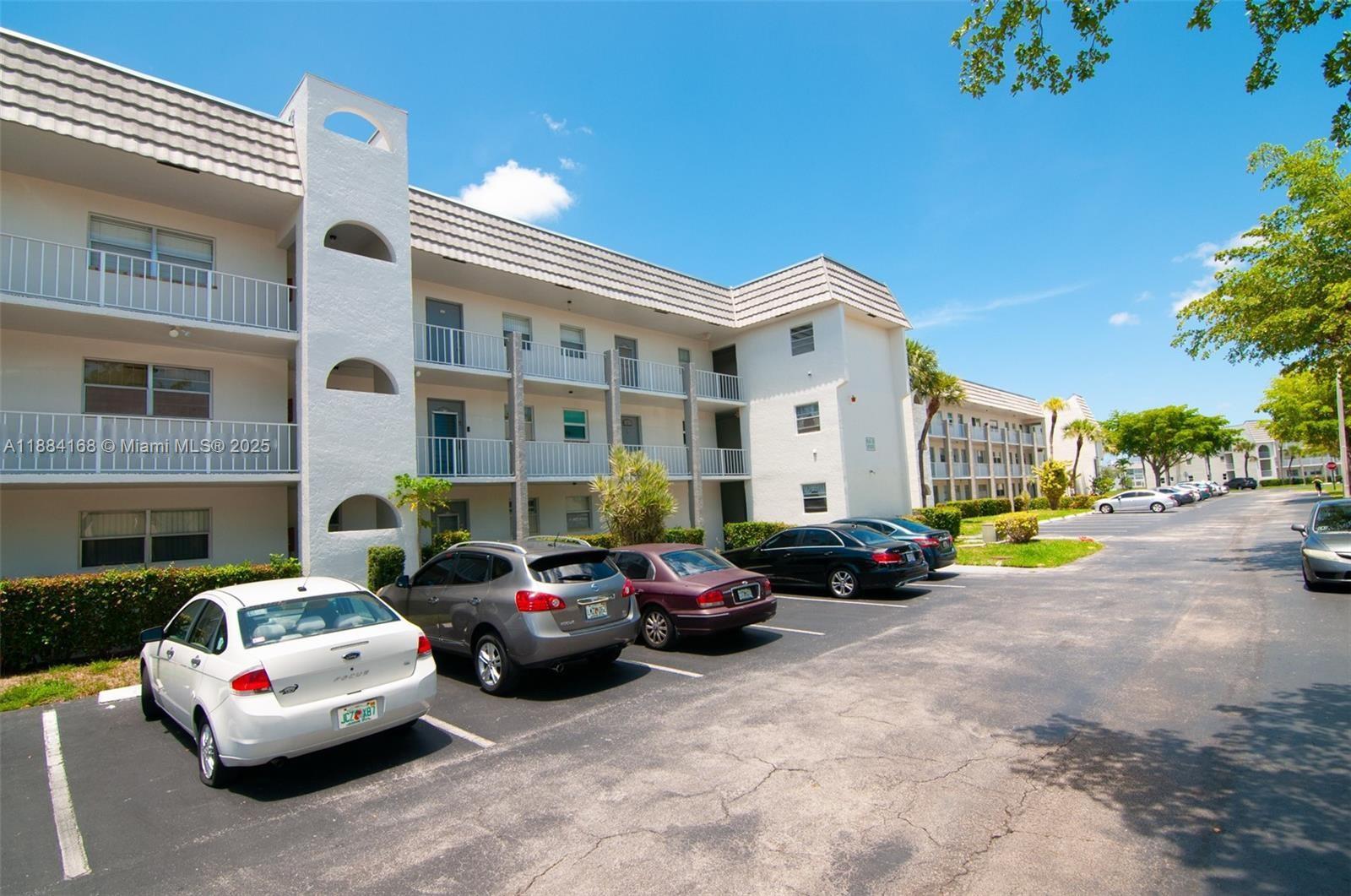 8300 Sunrise Lks Blvd #206