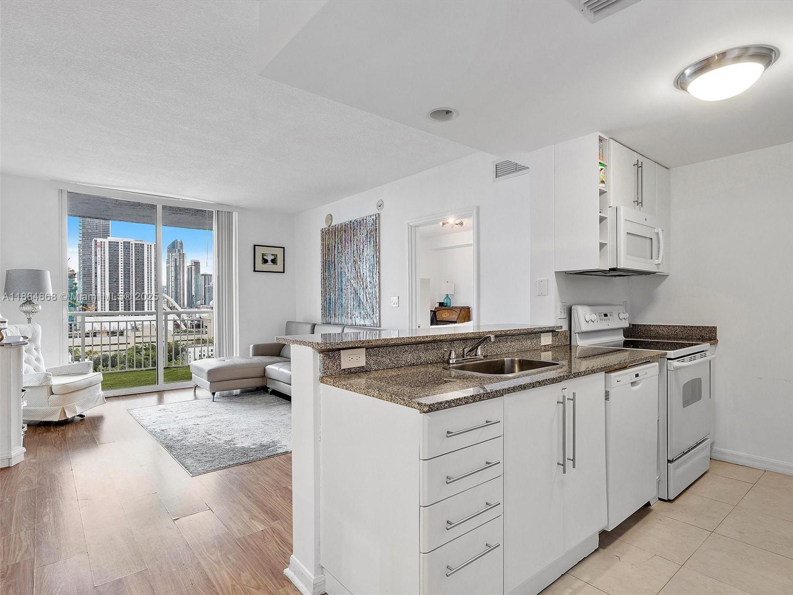 image 1800 Biscayne Plaza Condo15