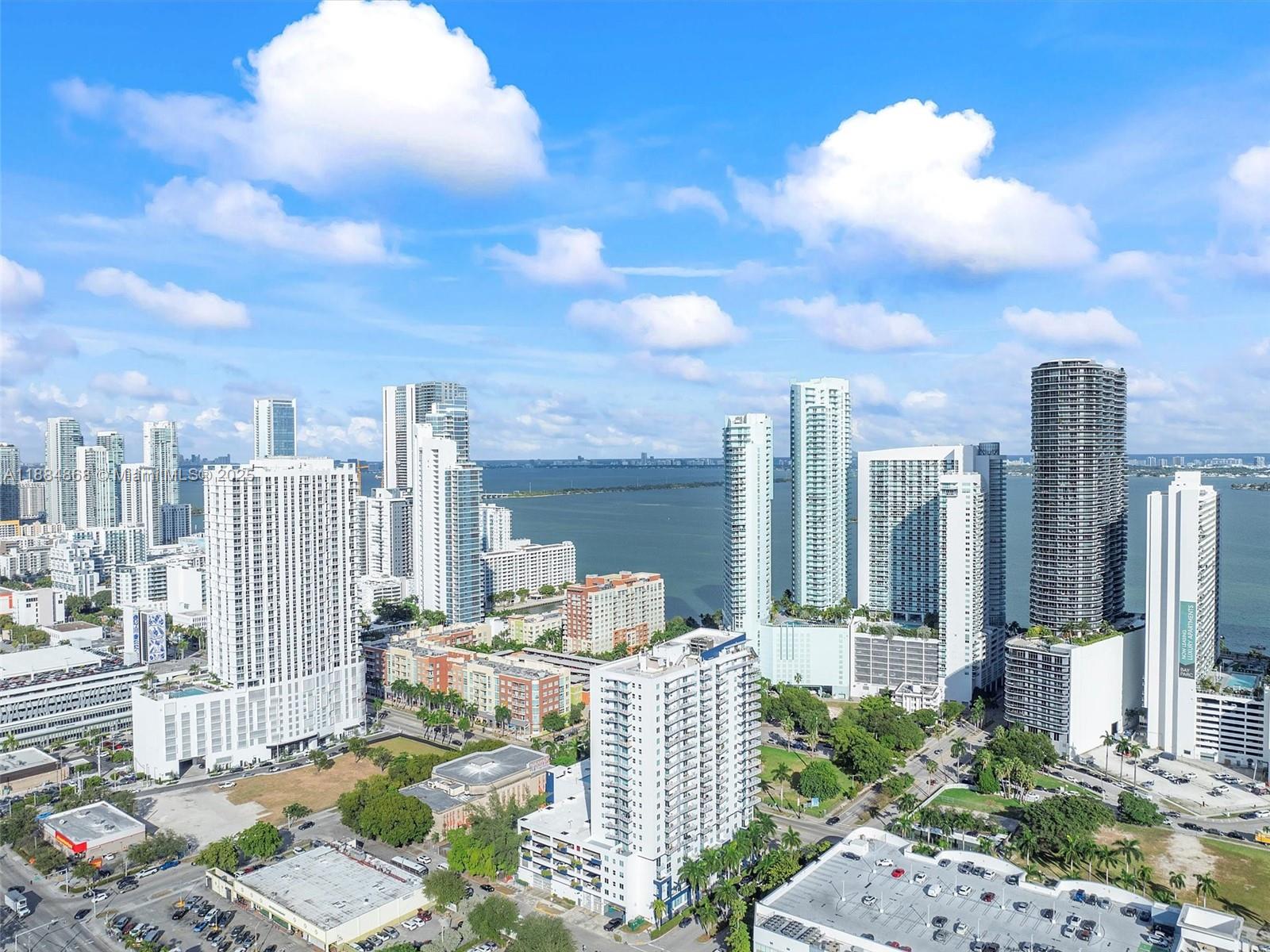image 1800 Biscayne Plaza Condo31
