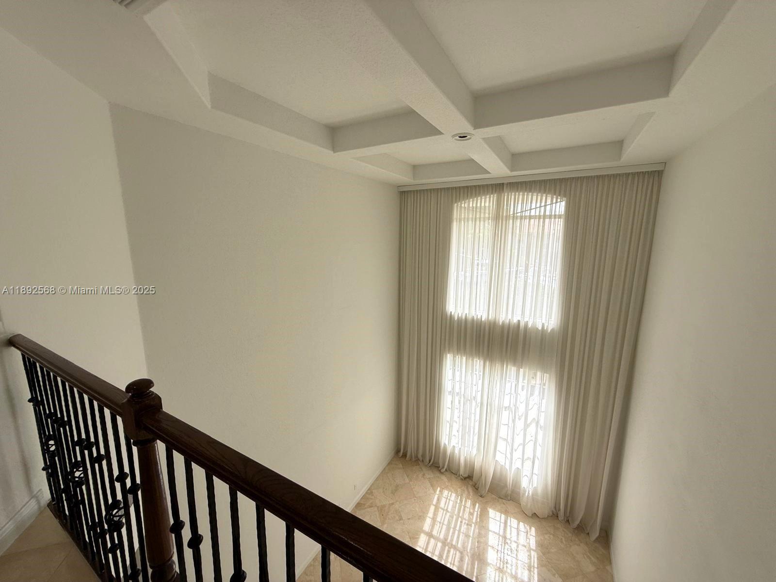 996 Sanibel Dr Hollywood, FL 33019