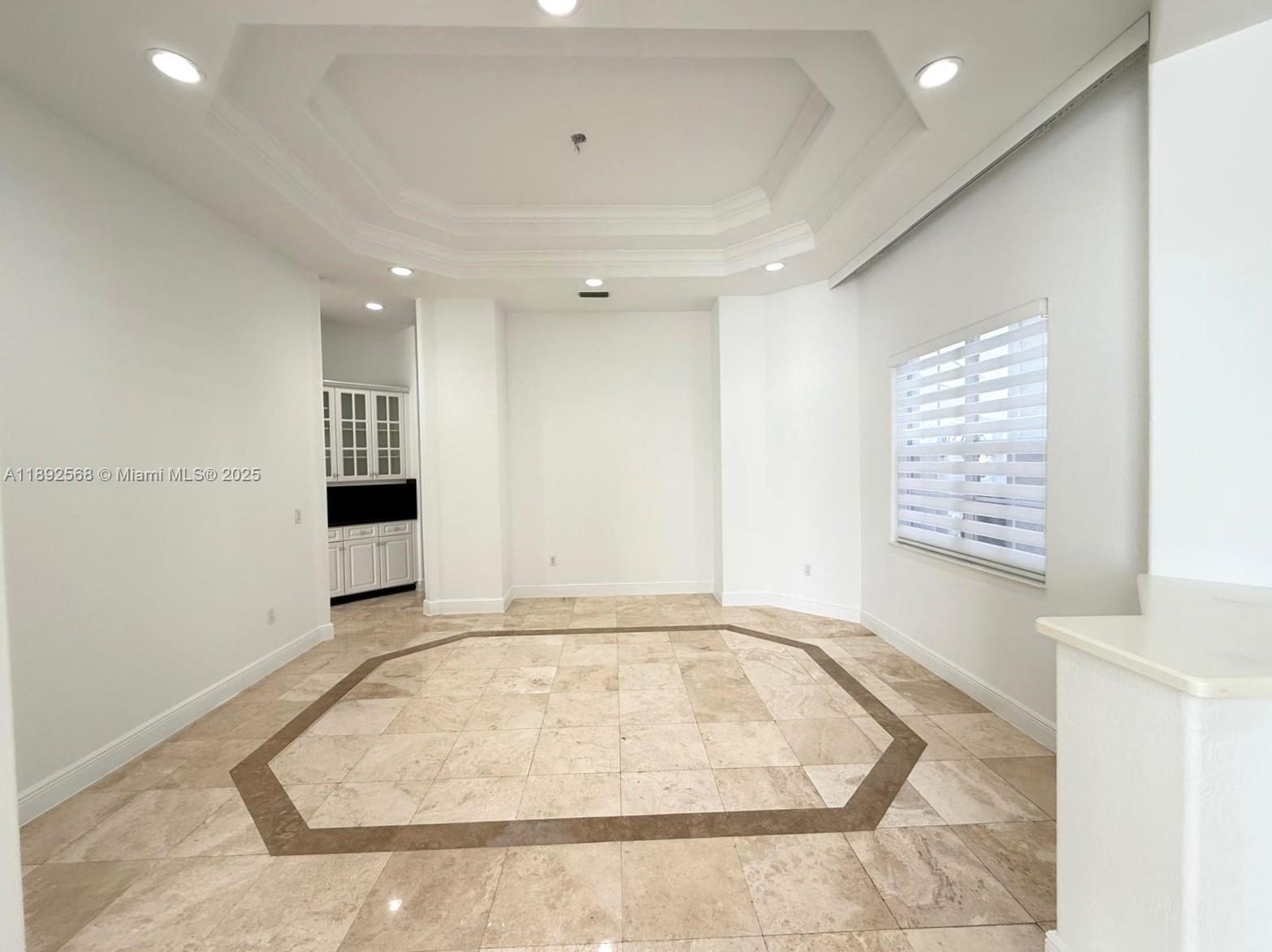 996 Sanibel Dr Hollywood, FL 33019