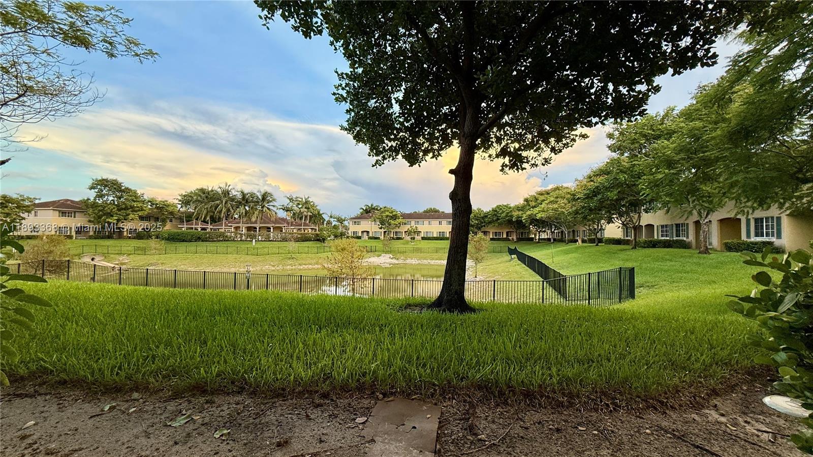 1976 SW 60th Ter North Lauderdale, FL 33068