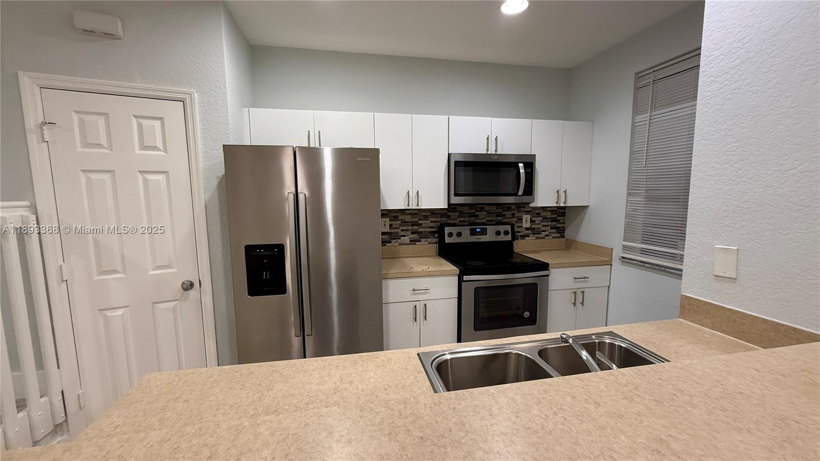 1976 SW 60th Ter North Lauderdale, FL 33068