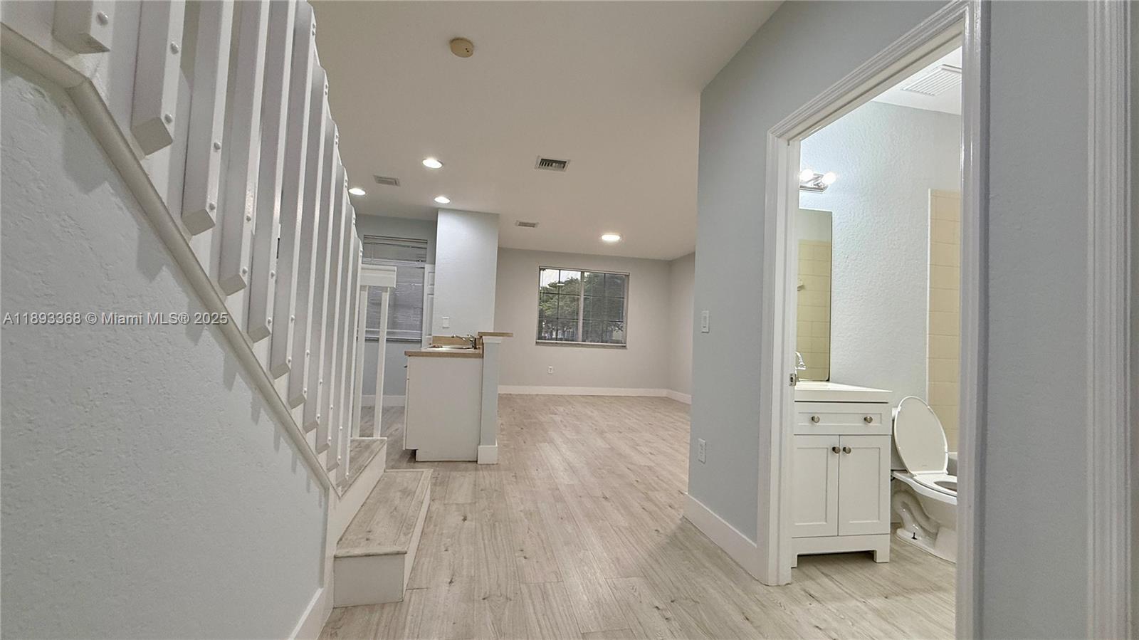 1976 SW 60th Ter North Lauderdale, FL 33068