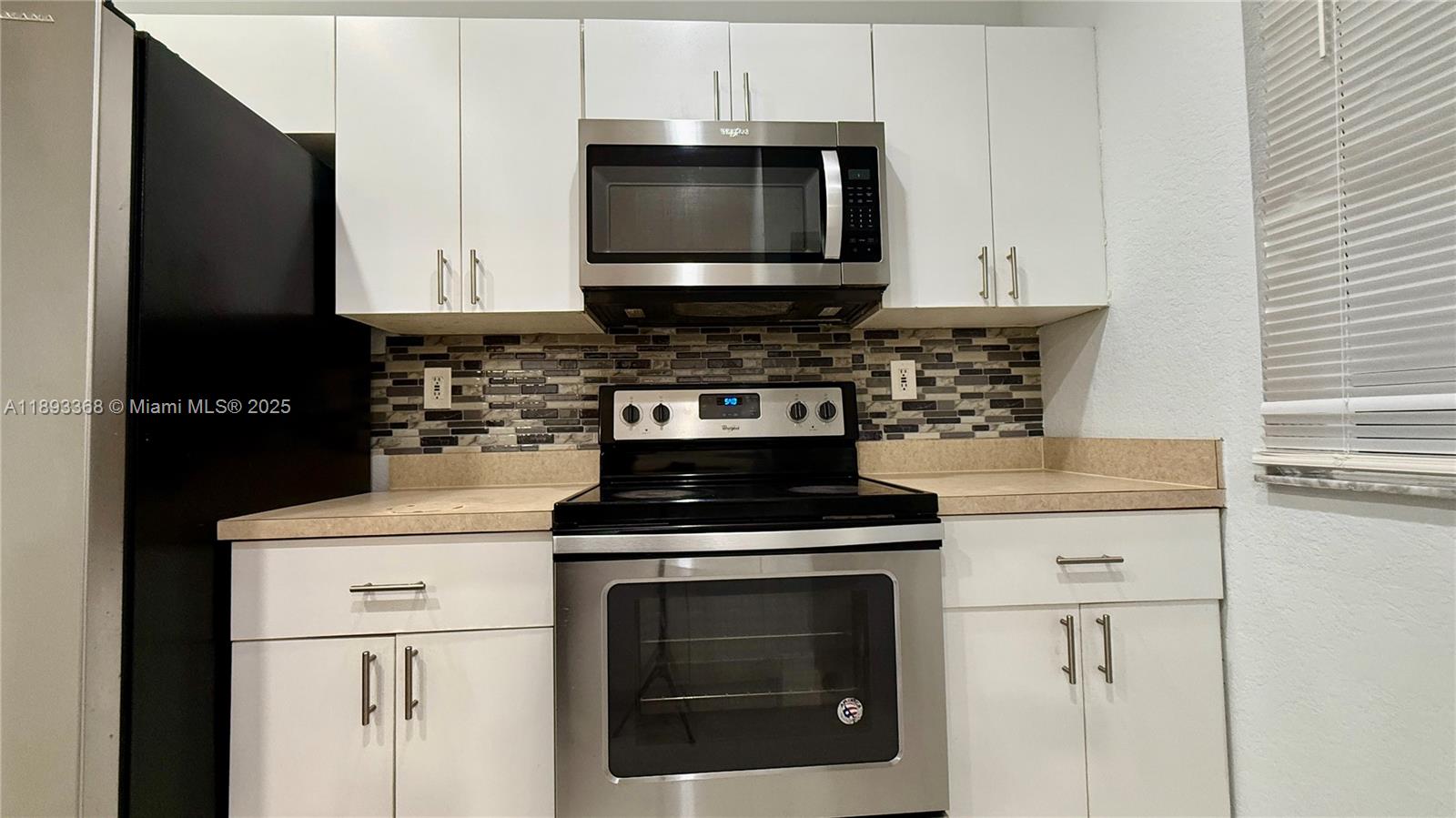 1976 SW 60th Ter North Lauderdale, FL 33068