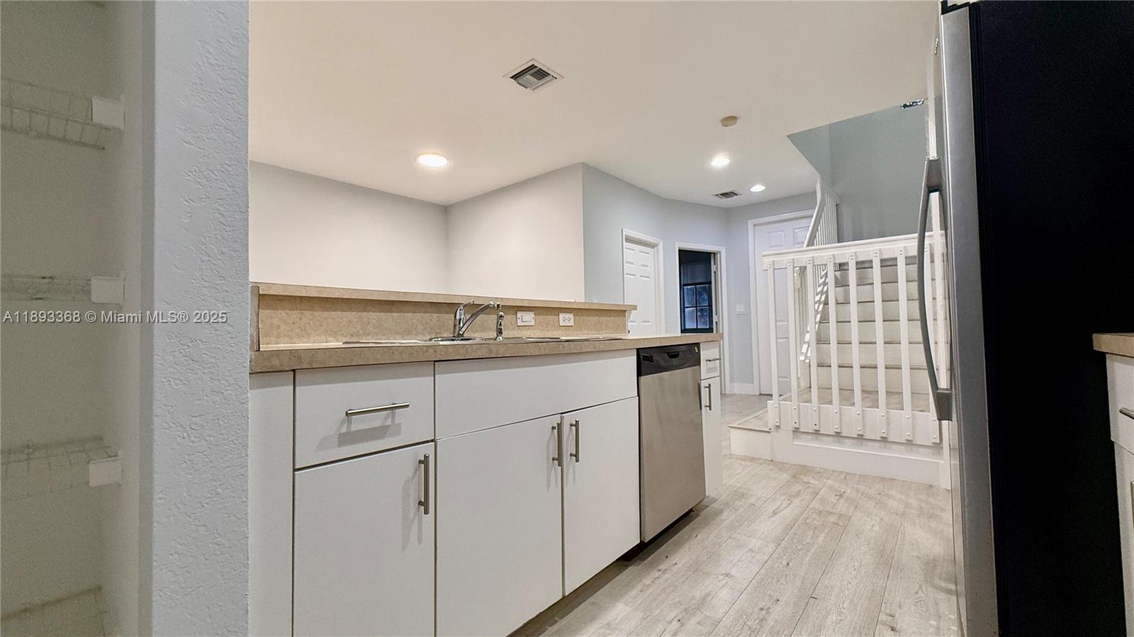 1976 SW 60th Ter North Lauderdale, FL 33068