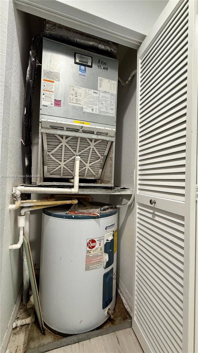 1976 SW 60th Ter North Lauderdale, FL 33068