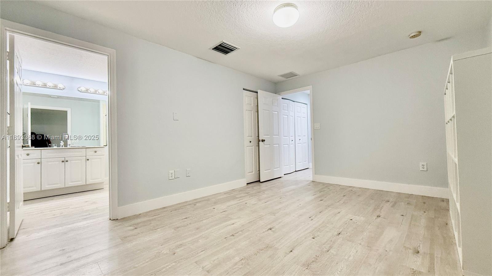 1976 SW 60th Ter North Lauderdale, FL 33068