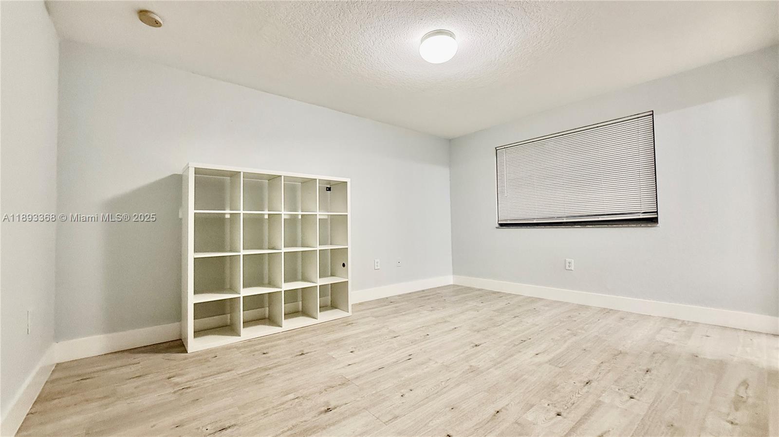 1976 SW 60th Ter North Lauderdale, FL 33068