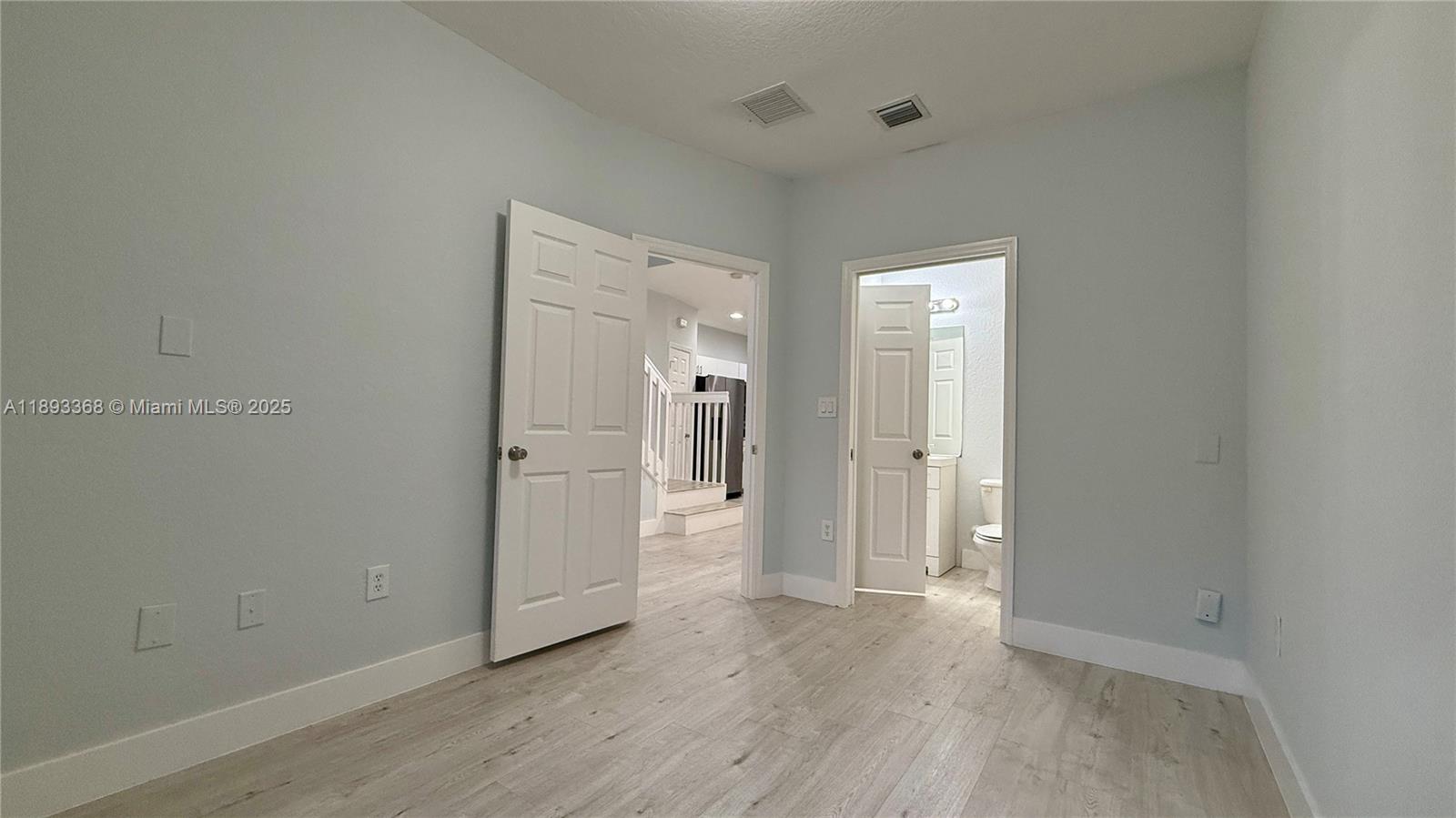 1976 SW 60th Ter North Lauderdale, FL 33068