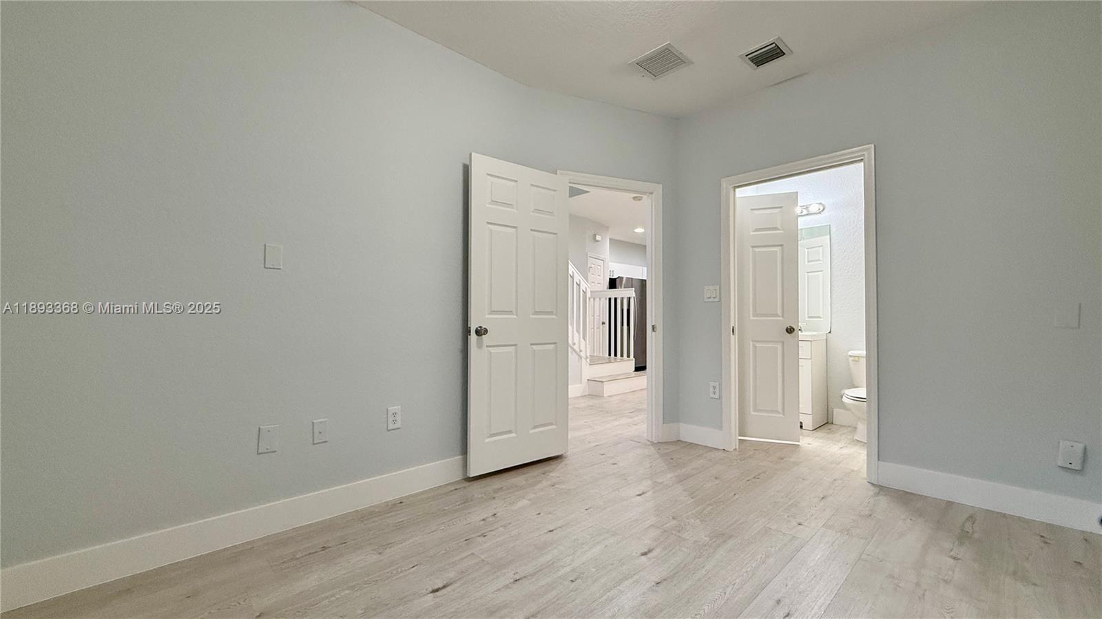 1976 SW 60th Ter North Lauderdale, FL 33068