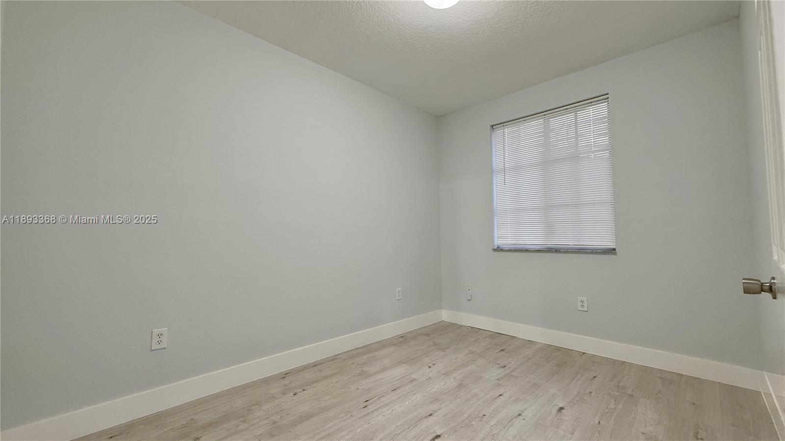 1976 SW 60th Ter North Lauderdale, FL 33068