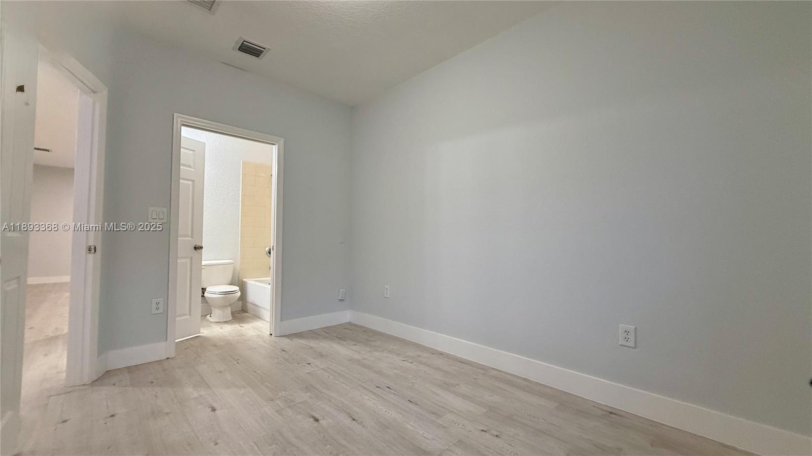 1976 SW 60th Ter North Lauderdale, FL 33068