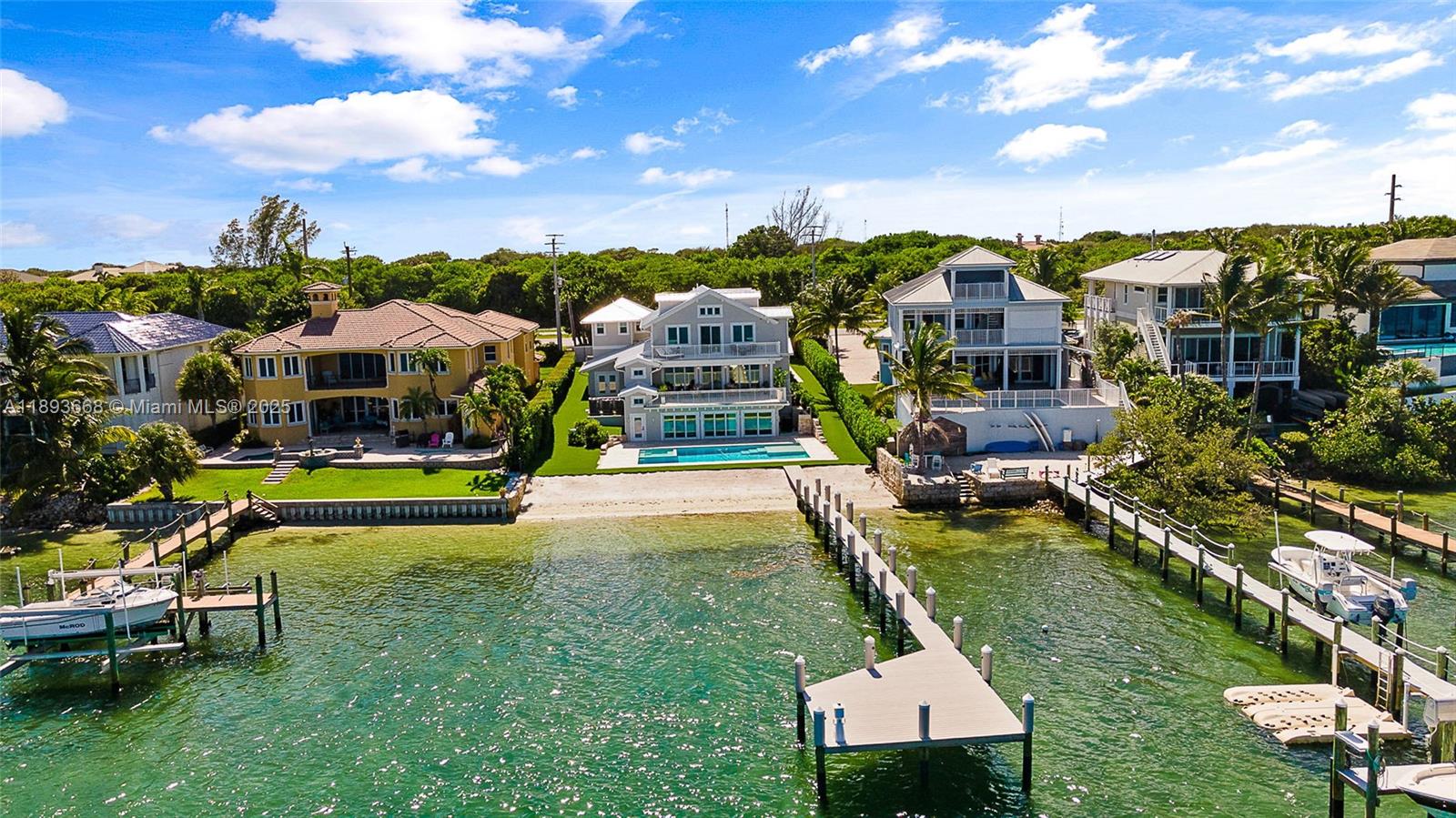 18119 SE Federal Hwy Jupiter, FL 33469