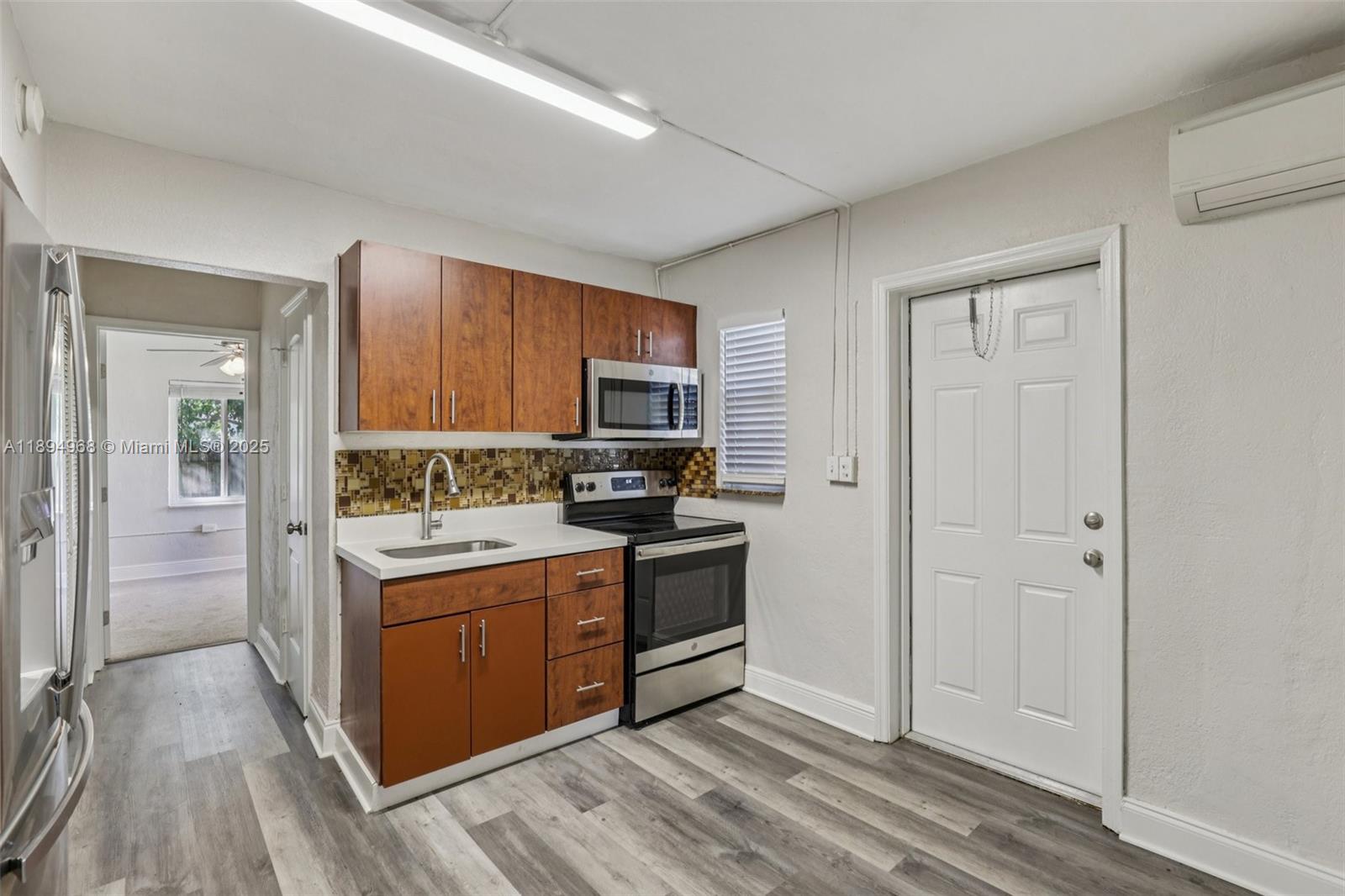 5900 SW 63rd St South Miami, FL 33143