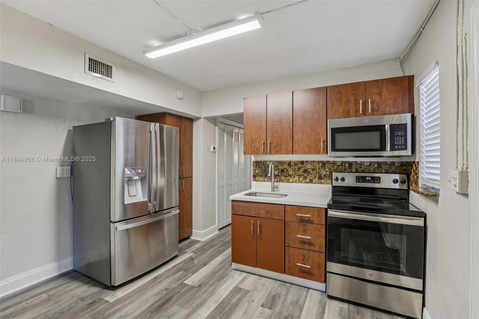 5900 SW 63rd St South Miami, FL 33143